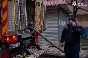 На проспекте Добровольского горела квартира: есть погибший и пострадавший