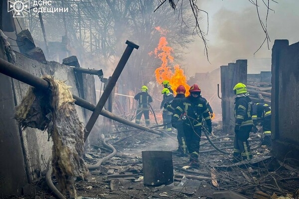 Из-за удара баллистикой по Одессе погибли 14 человек, 46 пострадали: 16 марта объявили Днем траура