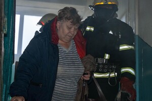 На проспекте Добровольского горела квартира: есть погибший и пострадавший