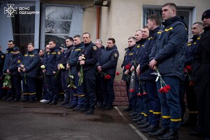 В Одесской области простились со спасателями, погибшими во время повторного ракетного удара 15 марта 