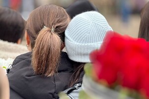В Одессе попрощались с семьей военных, погибшей в результате атаки 2 марта
