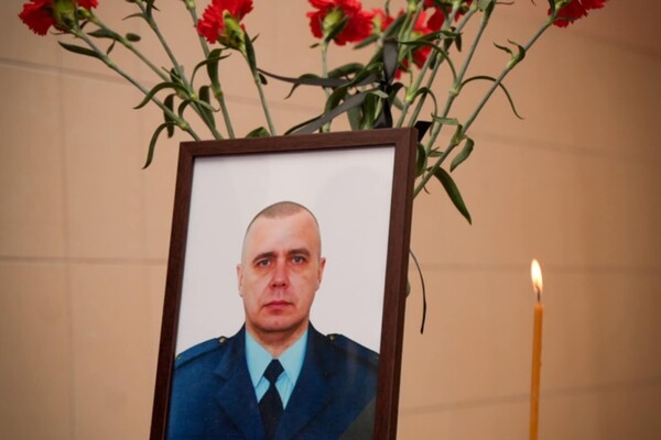 В Одесской области простились со спасателями, погибшими во время повторного ракетного удара 15 марта 