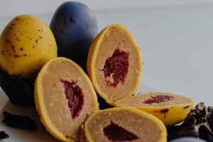 Маково-вишневые и с кокосовой начинкой: какие необычные пасочки можно заказать в Одессе