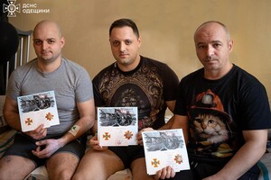 В Одессе наградили спасателей, пострадавших в результате обстрела города 15 марта