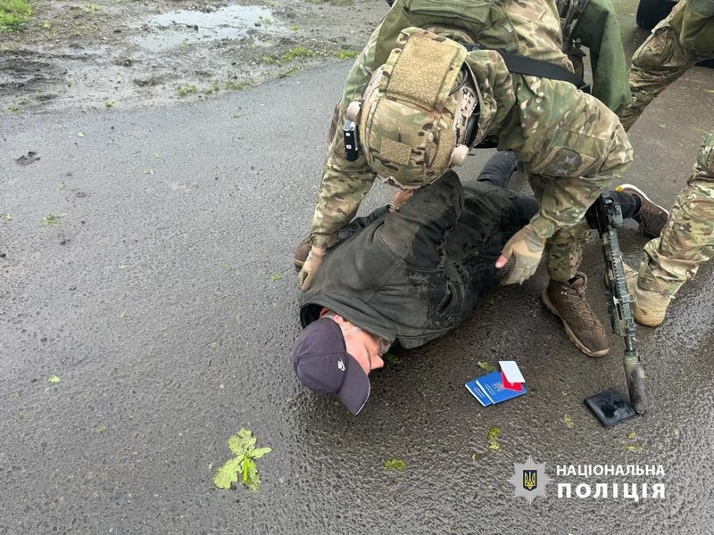 «Думав, що батько вже мертвий, тому дістав пістолет і вистрілив у поліцейського»: подробиці резонансного злочину на Вінниччині