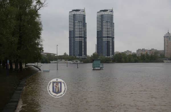 Парки Києва ідуть під воду: чи є небезпека для киян