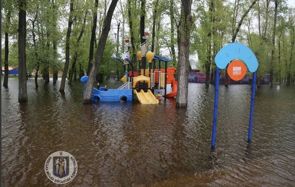 Парки Києва ідуть під воду: чи є небезпека для киян