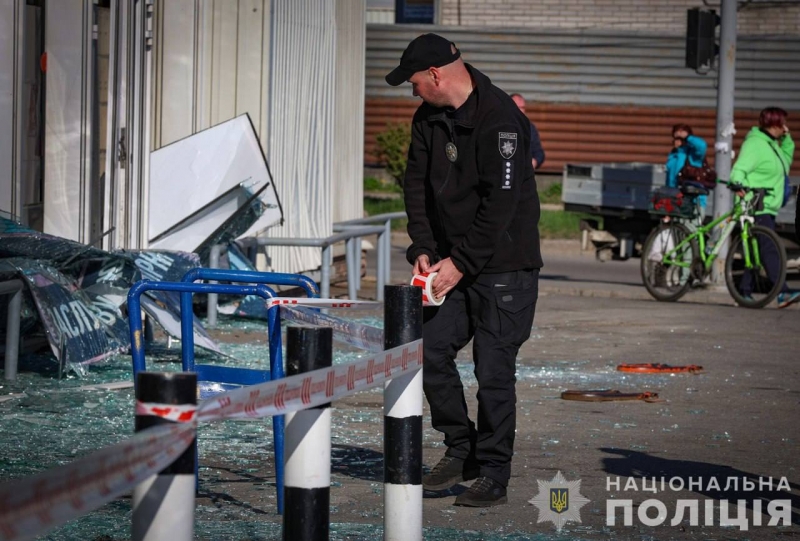 Росіяни потужно вдарили по Запоріжжю ракетами: є жертви (фото, відео)