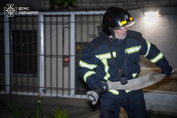 На Педагогической загорелись балконы многоэтажки