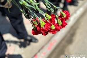 Простились со следователем полиции, который погиб из-за вражеских обстрелов Одессы