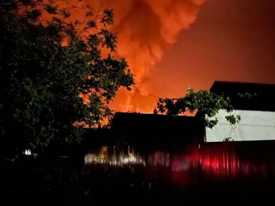 Українські дрони влаштували переполох у росії: в Краснодарському краї горить нафтобаза, у Білгороді близько десятка поранених (фото, відео)
