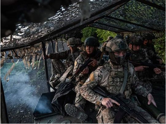 Ворог намагається прорвати оборону українських військ на Харківському напрямку: яка ситуація на фронті