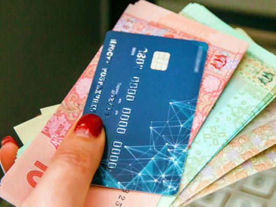 Чи може працівник обирати банк для отримання зарплати: юрист дав пояснення