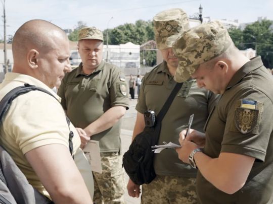 Повістку можете не брати: названо умову, за якої чоловік має право відмовитись від розмови з представниками ТЦК