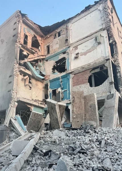 Терористи вдарили КАБом по місту Костянтинівка: багато постраждалих, пошкоджено 13 багатоквартирних будинків