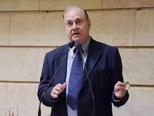 У прямий етер — з туалету: колишній мер Ріо-де-Жанейро вийшов на відеозв'язок з унітазу (відео)