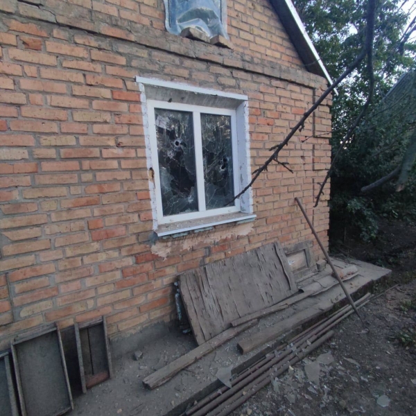 Ворог продовжує терор проти жителів Дніпропетровщини: обстріляно дві громади