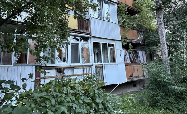 Ворог уночі масовано вдарив по Західній Україні: в Івано-Франківську зруйновано навчальний заклад (фото, відео)