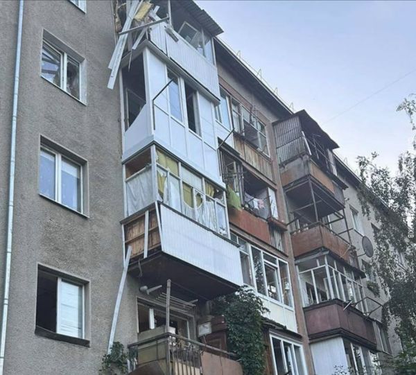 Ворог уночі масовано вдарив по Західній Україні: в Івано-Франківську зруйновано навчальний заклад (фото, відео)