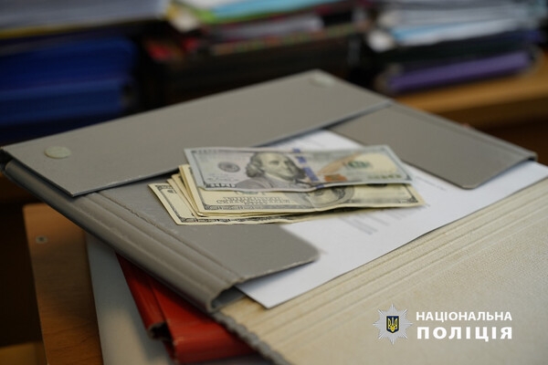 В Одессе чиновник облгосадминистрации брал деньги за помощь в получении "брони" от мобилизации 