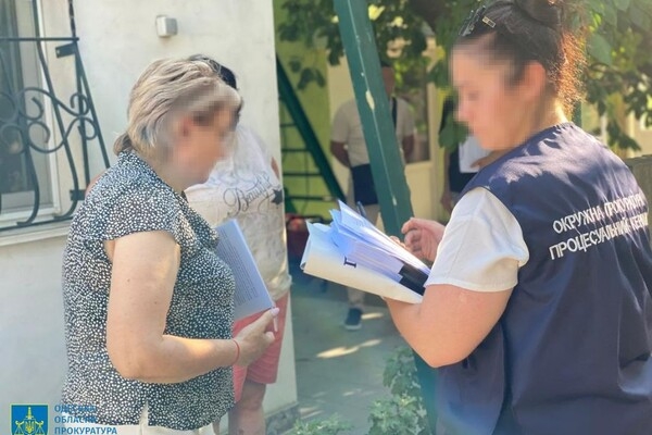 Главу громады юга Одесской области объявили в розыск: он наживался на восстановлении дома, пострадавшего от РФ