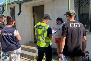 В Одесской области преступная группировка присвоила 2,4 миллиона, выделенных на восстановление разрушенных обстрелами домов