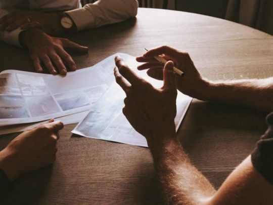 «Підстав для паніки немає»: адвокат про те, чи доведеться відмовлятись від спадщини, якщо борги несплачені
