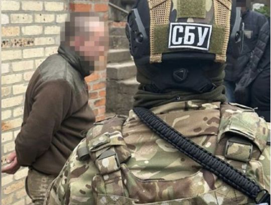 Сини шпигували за ЗСУ, батько керував ними з росії: СБУ повідомила про підозру пастору-зраднику