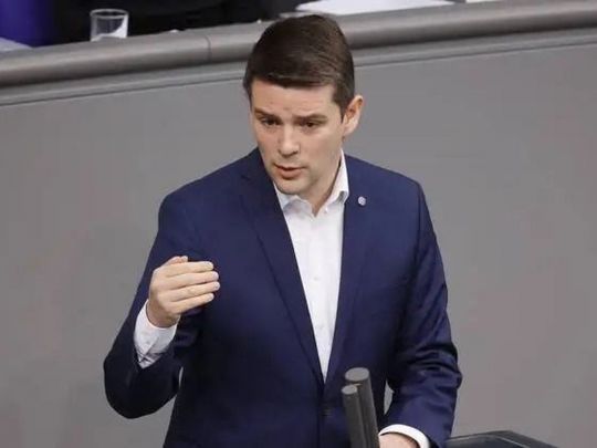 «Живуть у пацифістському міхурі»: голова комітету Бундестагу з оборони про дві парламентські групи