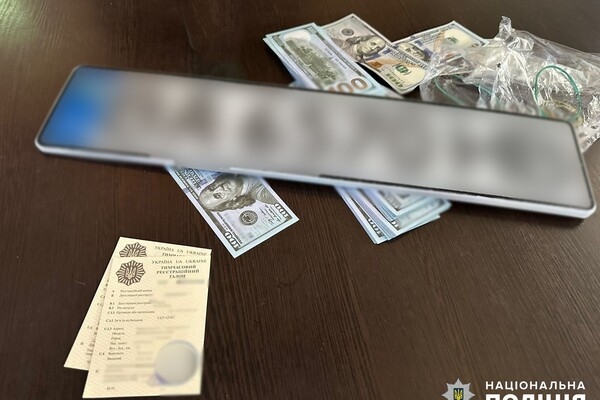 В Одесской области военнослужащие торговали гуманитарными авто