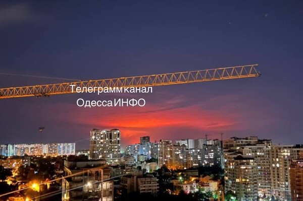 Под Одессой до сих пор горят плавни: их не могут потушить 