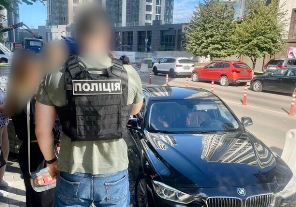 Женщина вербовала одесситок для сексуальной эксплуатации за границей