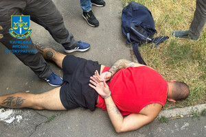 В Одессе задержали фитнес-тренера, который поджигал авто военных: видео