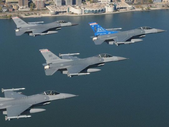 Дочекалися: Україна отримала перші винищувачі F-16