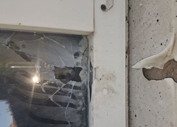 Терористи продовжують обстрілювати мирні міста Дніпропетровщини: серед постраждалих — мама з дитиною
