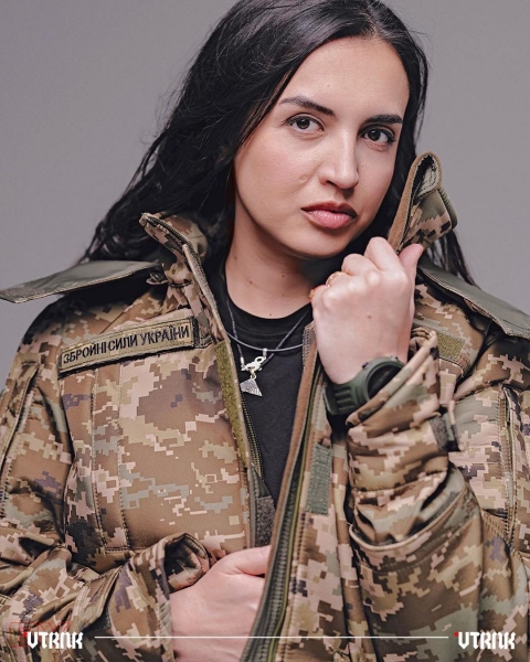 «В Парижі в колишньому будинку Алена Делона ми показали свою колекцію одягу»: бойова медикиня з подругами налагодили випуск жіночої військової форми