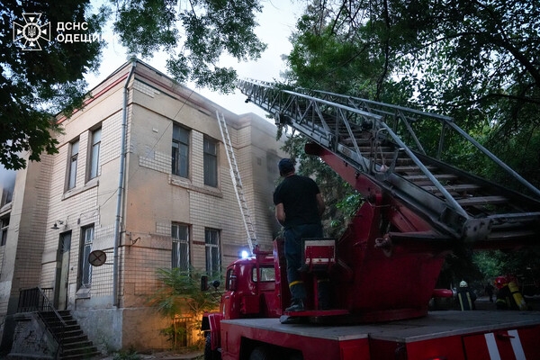 В Одессе загорелась цистерна с газом: есть погибший (обновлено)
