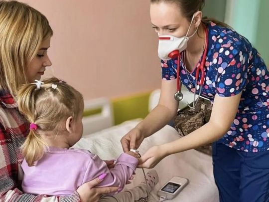 Частина дітей — на стаціонарному лікуванні: в школі Києва стався спалах кишкової інфекції