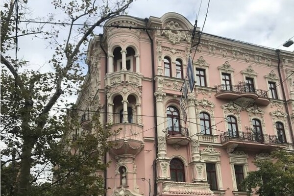 Новые названия топонимов: кто такая Нина Строкатая и почему в честь нее переименовали улицу Бунина в Одессе