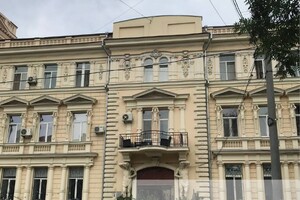 Новые названия топонимов: кто такая Нина Строкатая и почему в честь нее переименовали улицу Бунина в Одессе