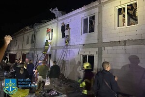 Баллистический удар по гражданской инфраструктуре в Одесском районе: среди погибших подросток, есть пострадавшие (обновлено)