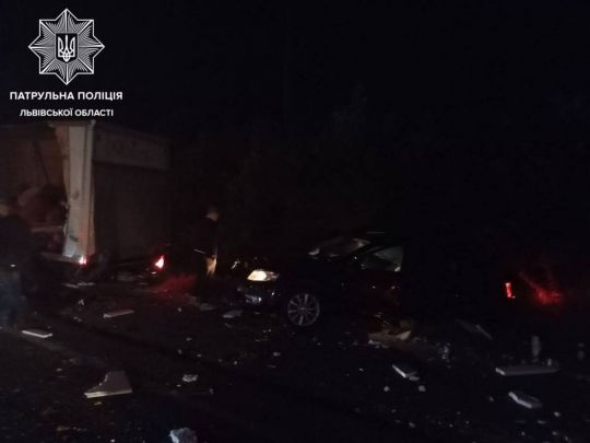 Біля Львова сталася масштабна ДТП за участю міжнародного рейсового автобуса: троє загиблих, 27 постраждалих