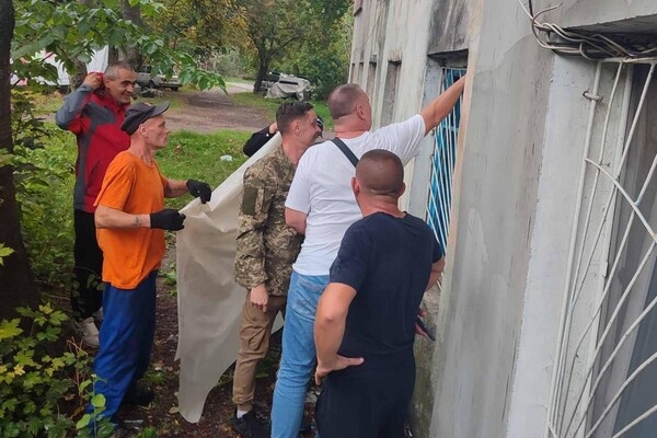 В Одессе в результате обстрела потерпел разрушения жилой дом: куда жителям обращаться за помощью
