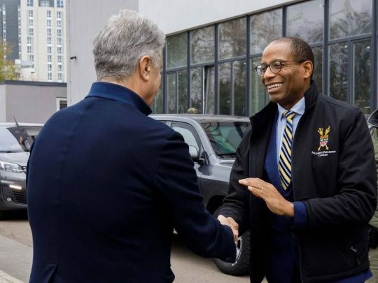 Порошенко прийшов на міжнародну зустріч щодо потреб України у піджаку за 2500 євро, — Іванов