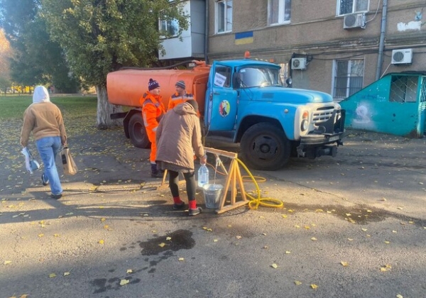 Как работают бюветы в понедельник и где подвозят воду в Одессе