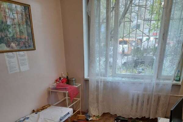 От вчерашнего обстрела в Одессе пострадал роддом