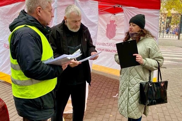 Во время обстрела Одессы пострадала амбулатория и музей: где развернули штабы помощи
