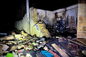 Последствия ночной атаки Одессы: пострадали два человека, убило собаку (фото, видео)