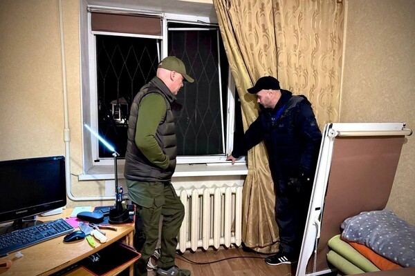 Последствия ночной атаки Одессы: пострадали два человека, убило собаку (фото, видео)