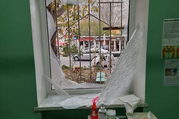 От вчерашнего обстрела в Одессе пострадал роддом